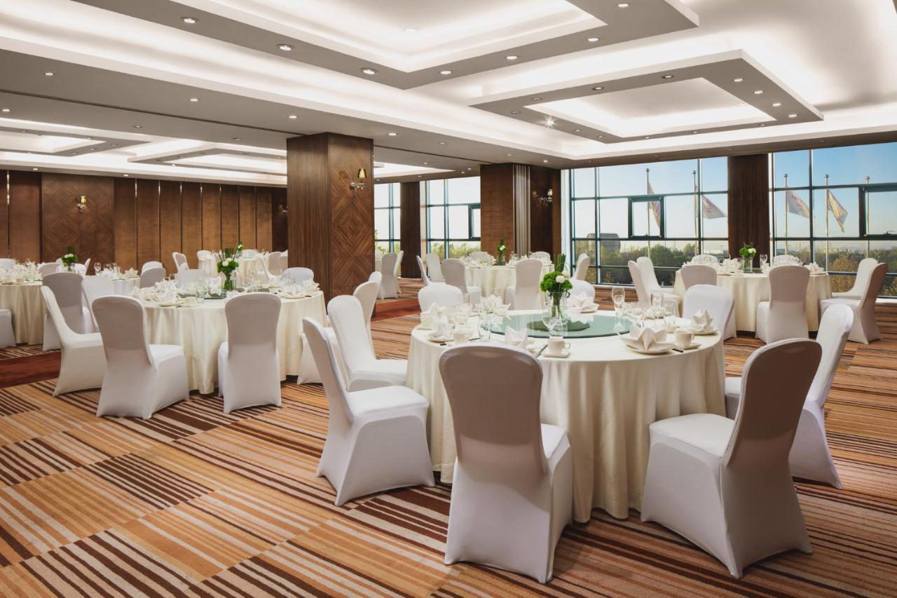 Crowne Plaza Beijing International Airport By Ihg Hotel Shunyi Bagian luar foto